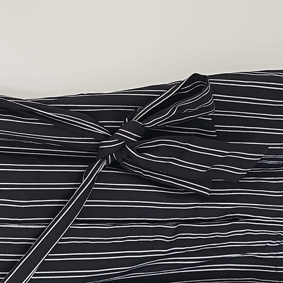 Dynamite Black/White Dress - Picture 4 of 6